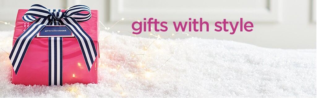 Christmas Decorations - Christmas Decor - Holiday Decorations | Grandin